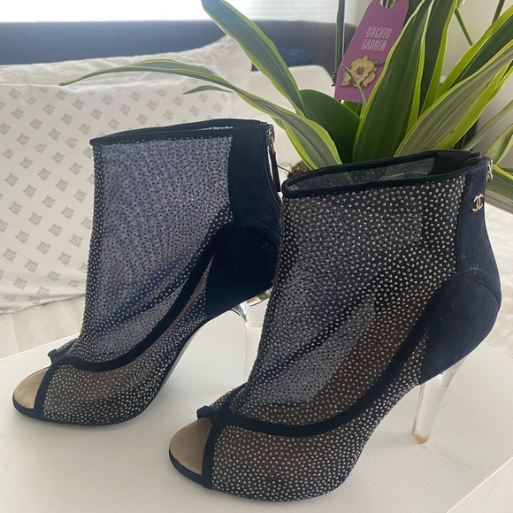 Authentic Chanel Crystal Mesh Booties – Size 9.5 – Rare & Glamorous ✨ - Picture 1 of 6